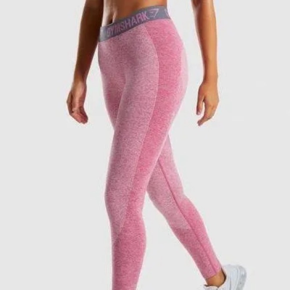 Gym shark workout legging.